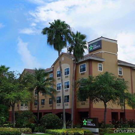Extended Stay America Premier Suites - Fort Lauderdale - Convention Center - Cruise Port Екстериор снимка